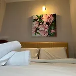 Dingdong Homes Hotel