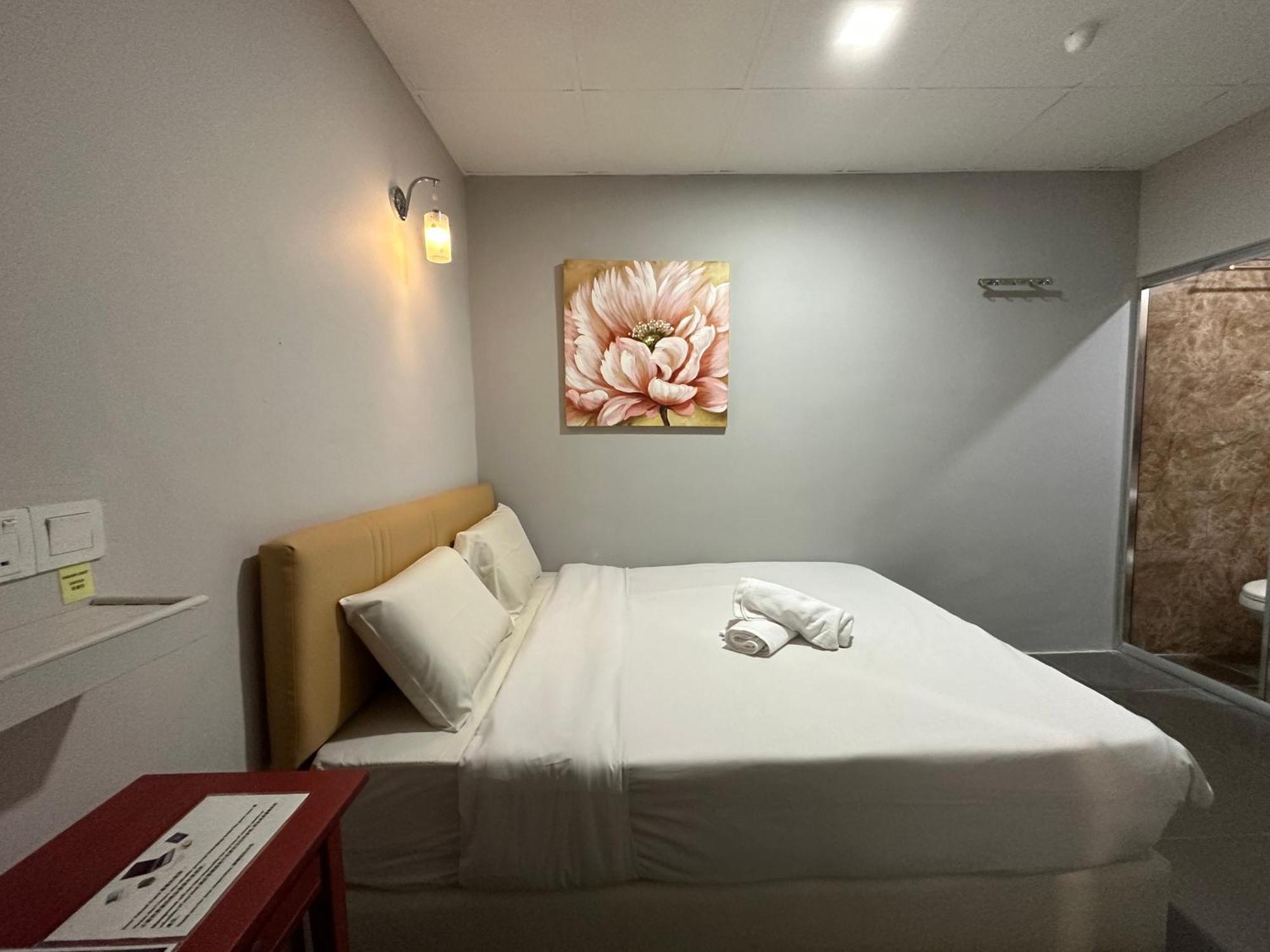 Dingdong Homes Hotel 2*
