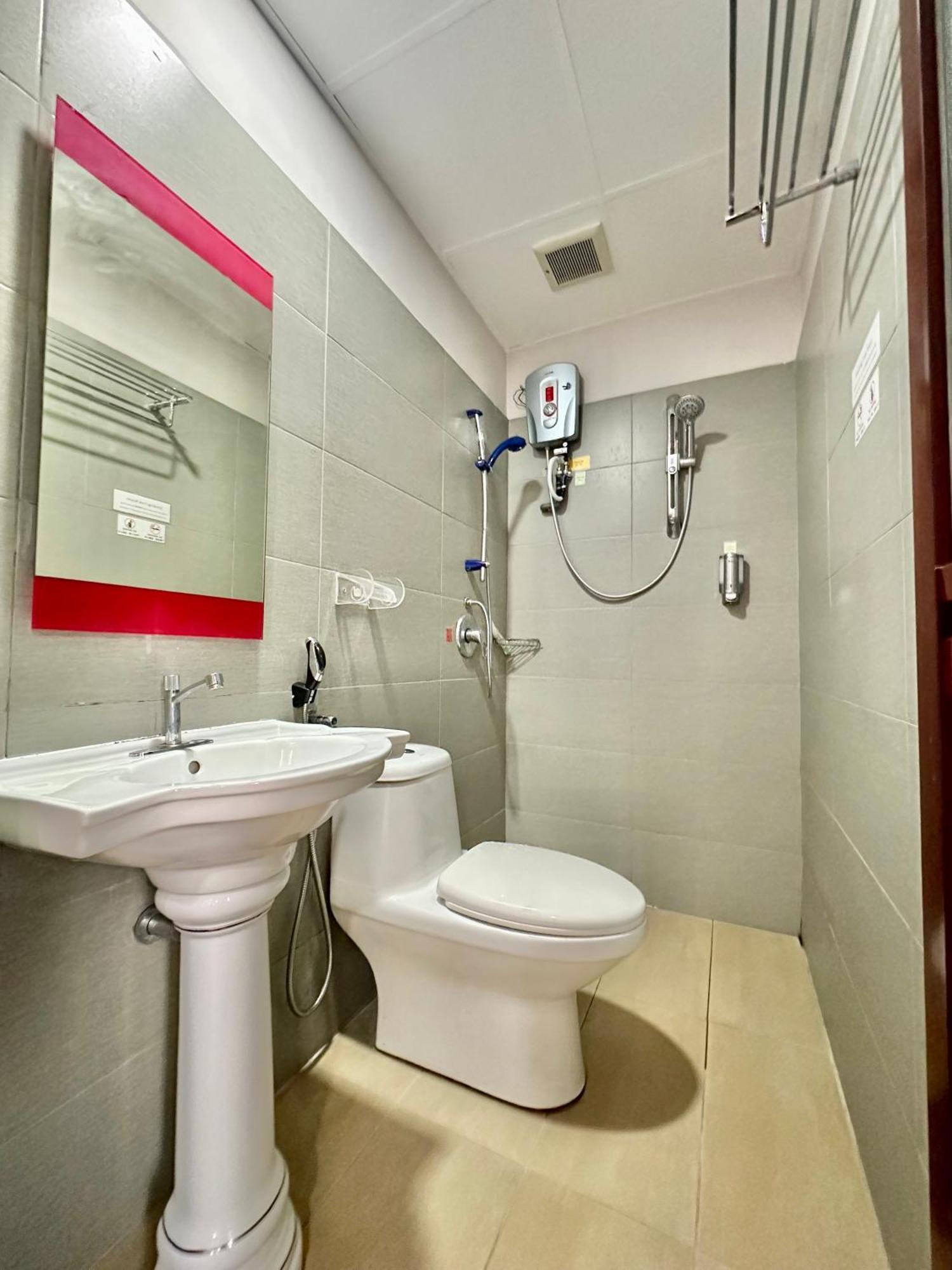 Dingdong Homes Hotel